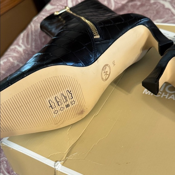 Michael Kors Cosmo Glossy Black Ankle Booties​ - Picture 4 of 8